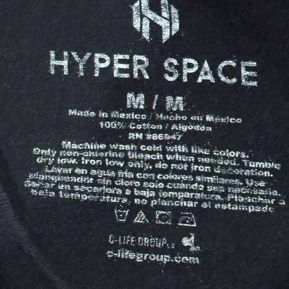 NASA t-shirt with beautiful graphics on front and back - Picture 4 of 6